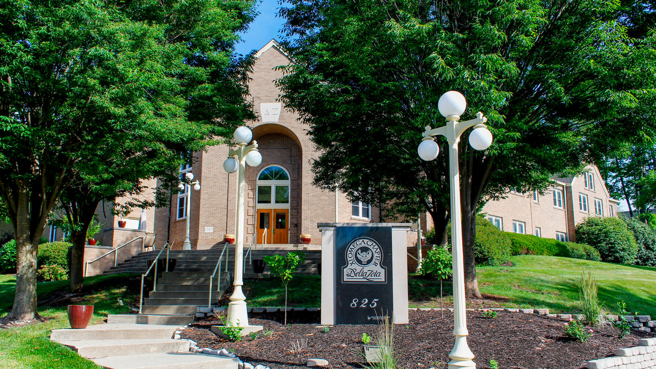 Delta Zeta house