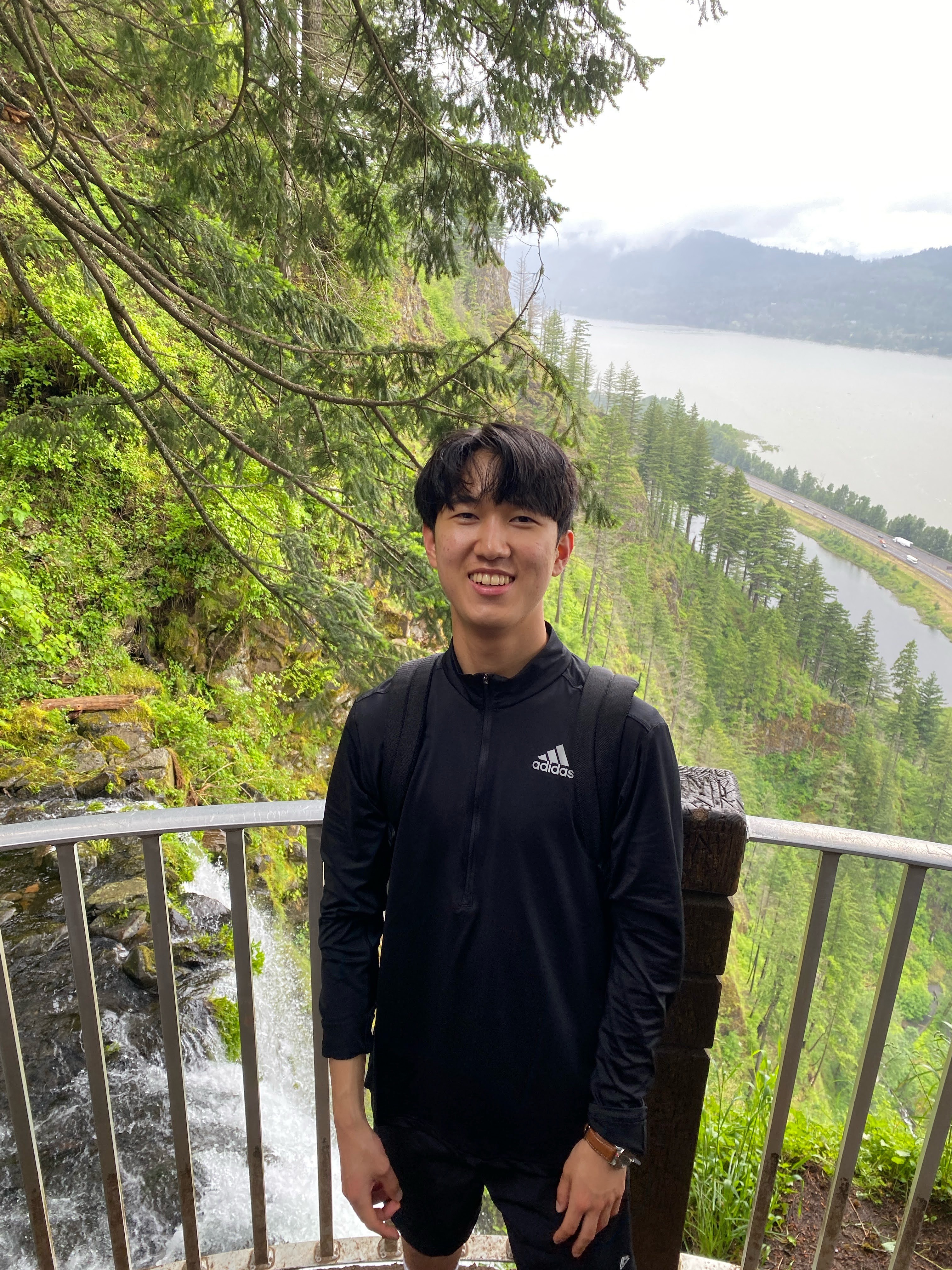 photo of Sihun Kim