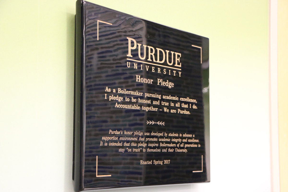 picture of Purdue Honor Pledge plaque