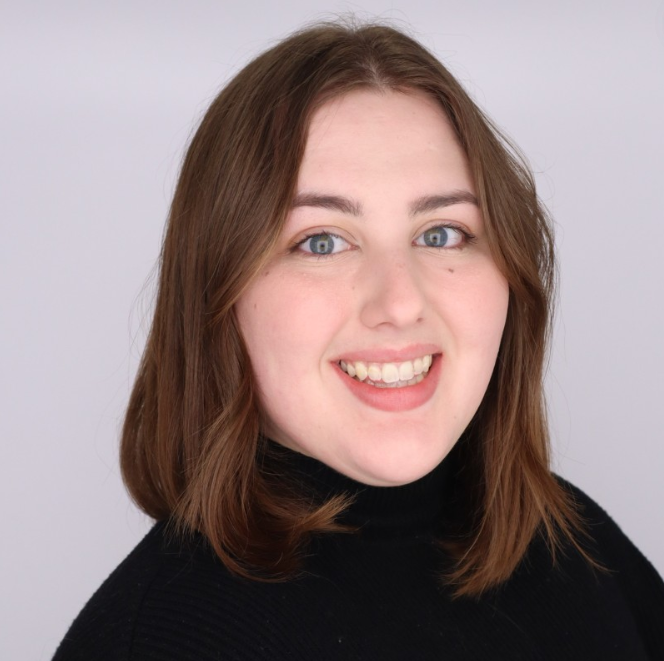 Hannah's headshot