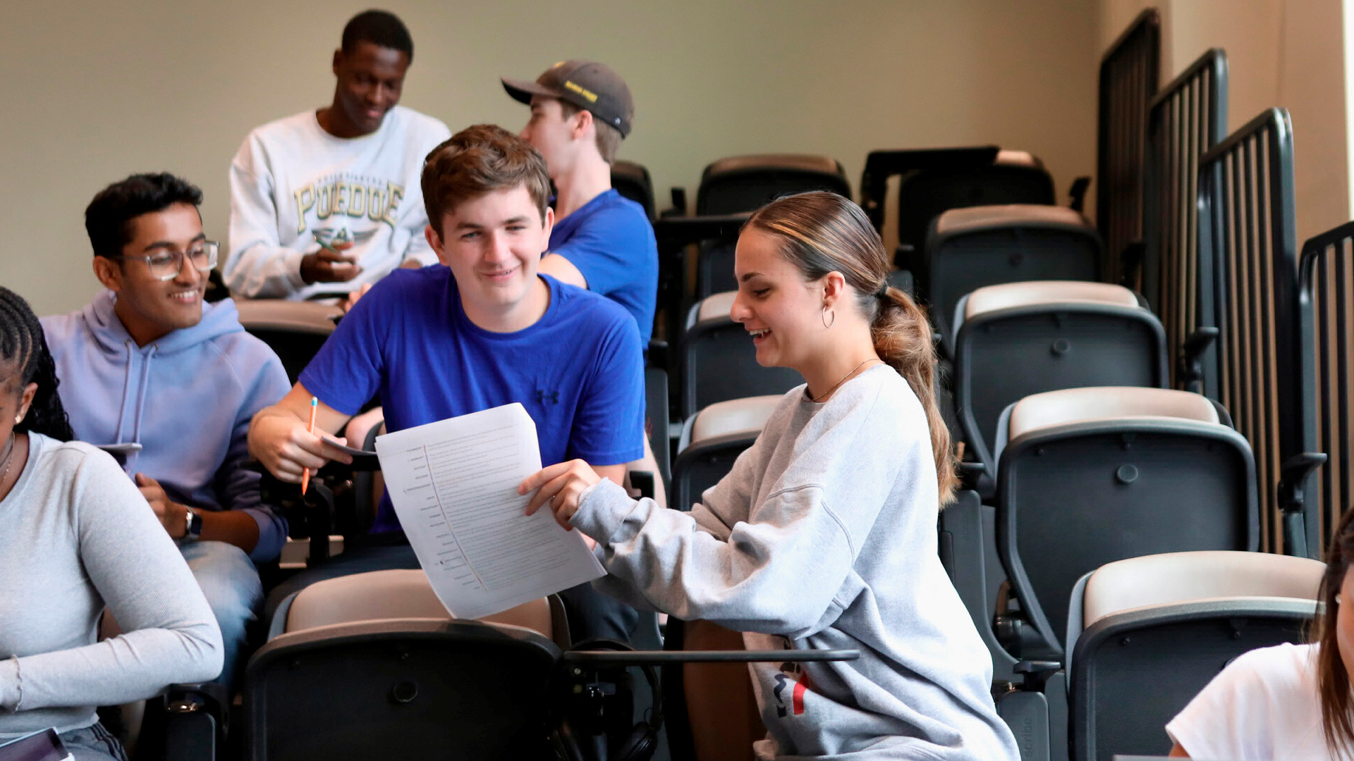 Students attending a Strengths workshop with the Roger C . Stewart Leadership and Professional Department. 